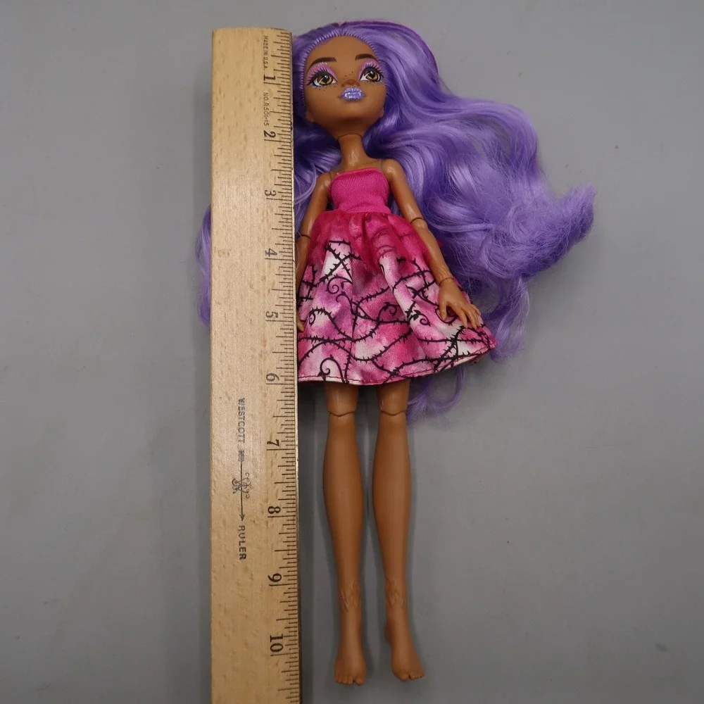 Monster High Skulltimate Secrets Fearidescent Series Clawdeen Wolf Doll 2021